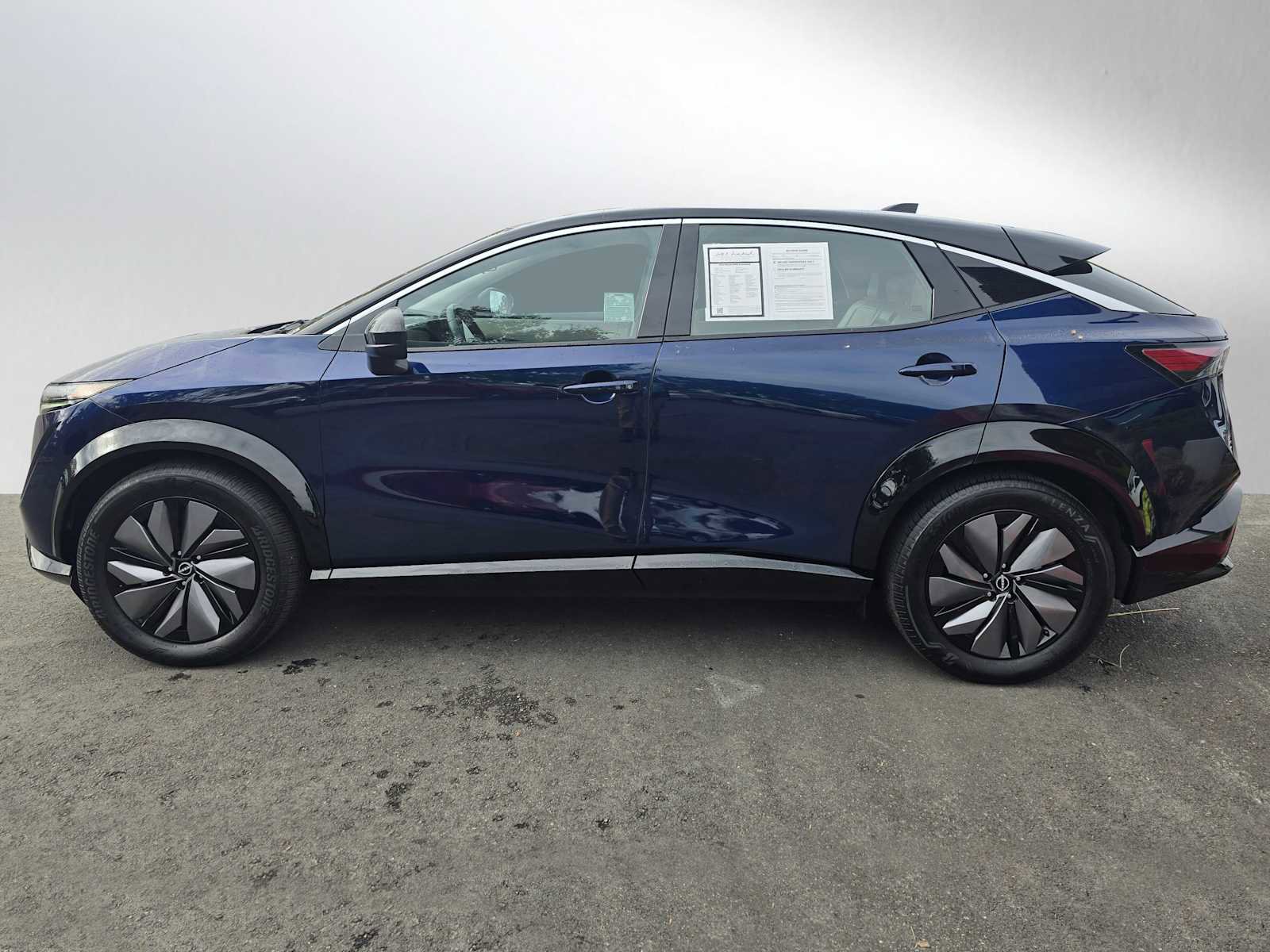 Used 2024 Nissan Ariya FWD image 6