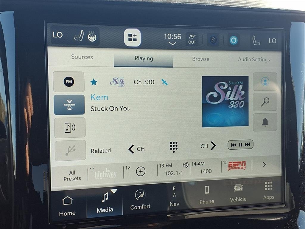 Used 2024 RAM 1500 Laramie image 4