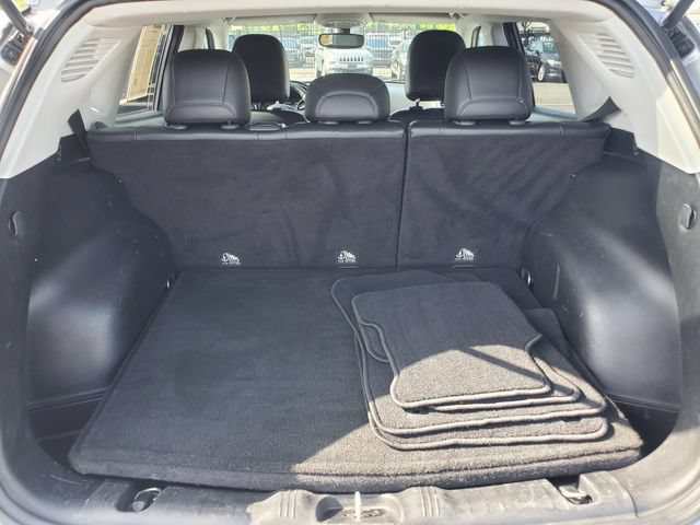 Used 2017 Jeep Compass Latitude w/ Popular Equipment Group AWD/4WD image 30