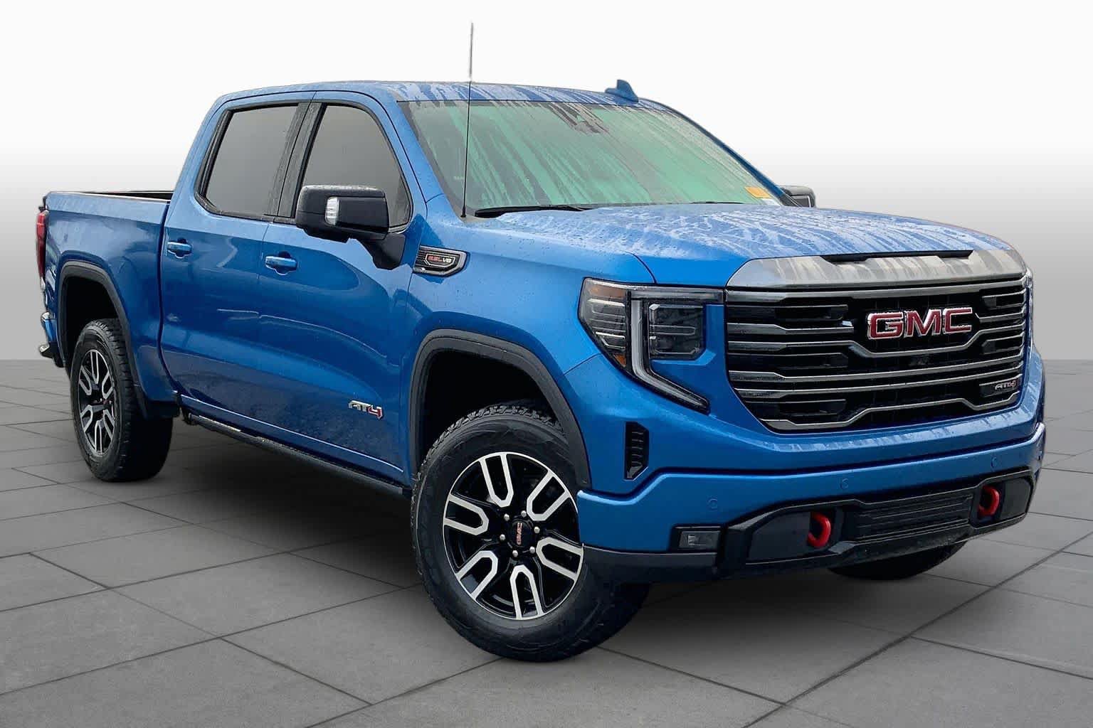 Used 2022 GMC Sierra 1500 AT4 w/ AT4 Premium Package AWD/4WD image 3