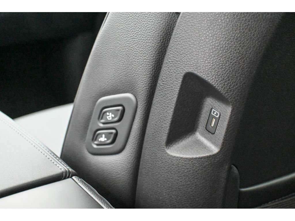 New 2026 Kia Carnival SX Prestige image 14