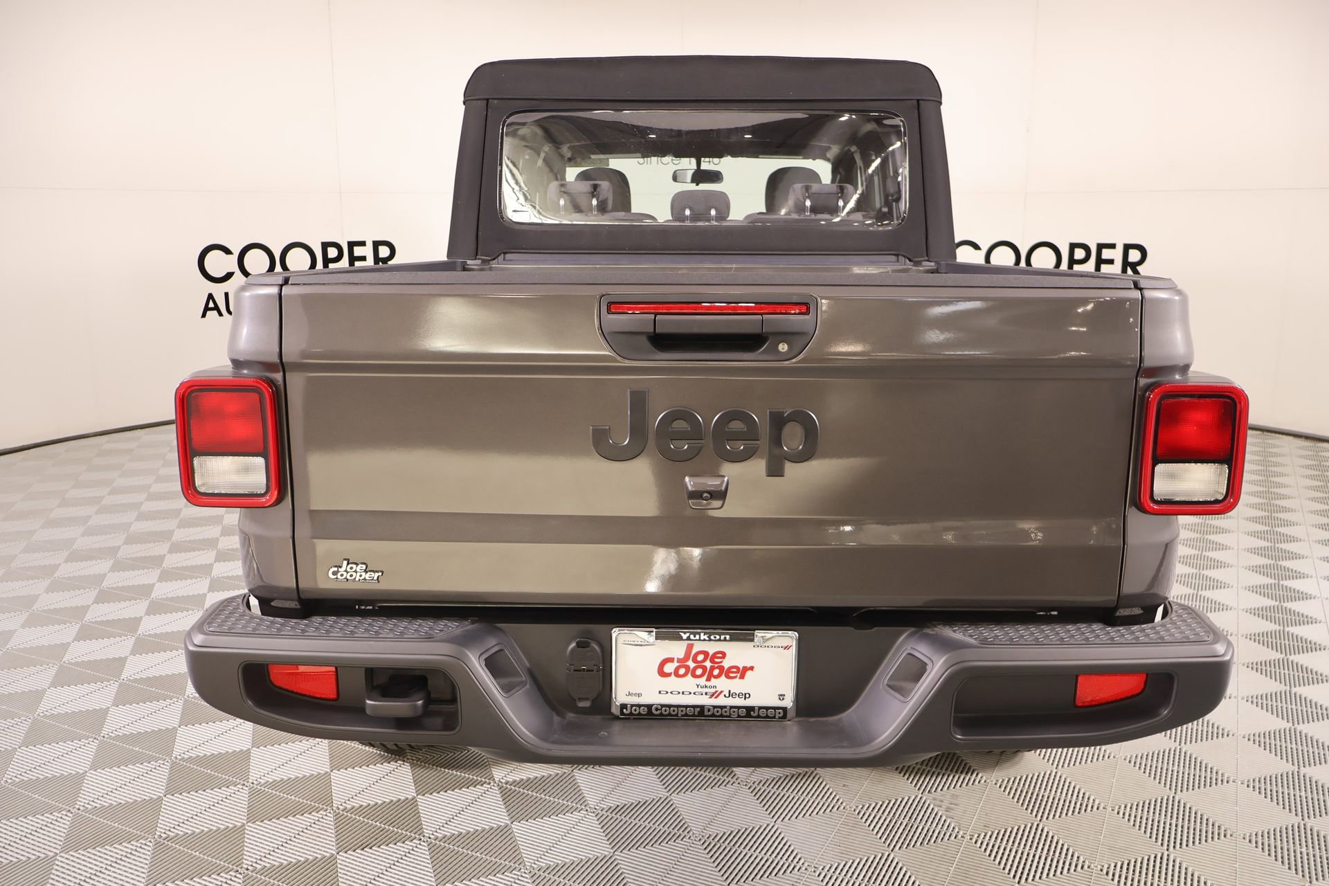 Used 2024 Jeep Gladiator Sport image 20