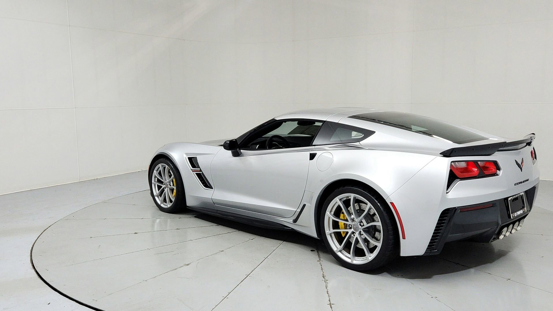 Used 2019 Chevrolet Corvette Grand Sport w/ Battery Protection Package RWD image 3