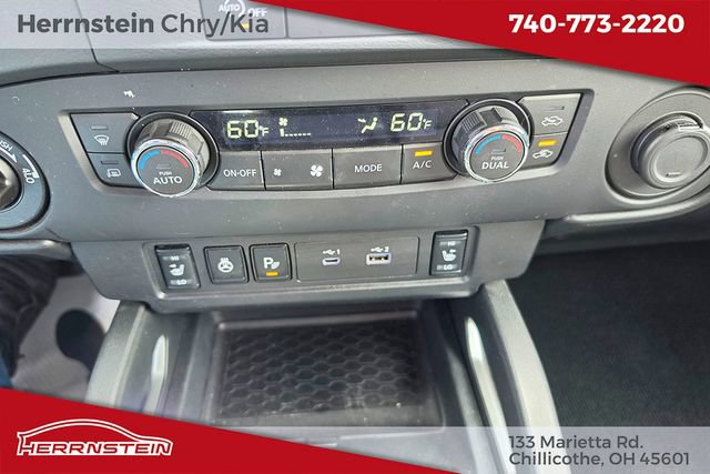 Used 2023 Nissan Frontier SV w/ SV Convenience Package AWD/4WD image 19