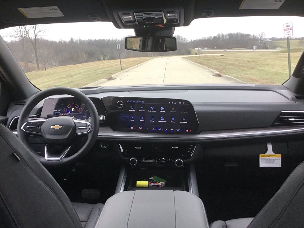 New 2026 Chevrolet Suburban LT w/ Comfort Package image 24