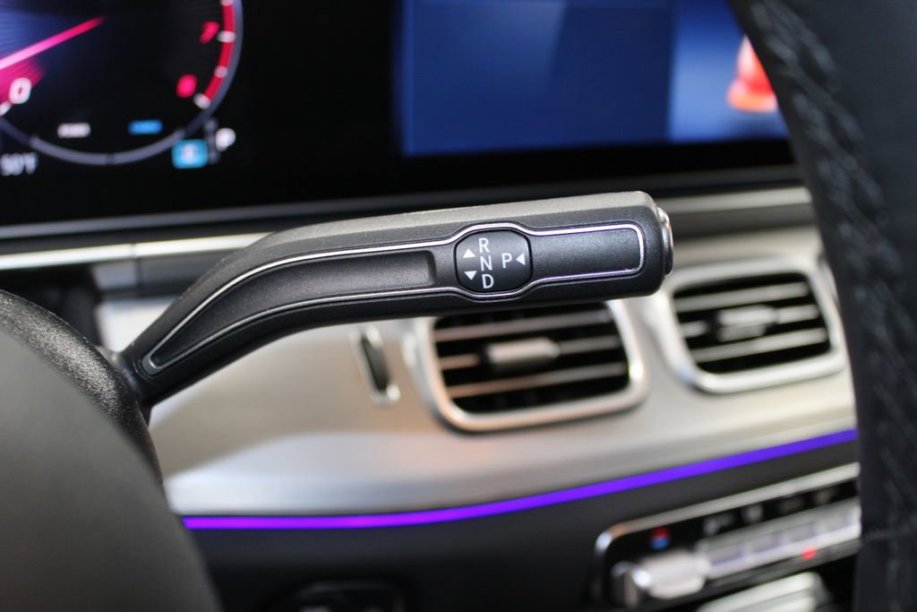 Used 2025 Mercedes-Benz GLS 450 4MATIC image 26