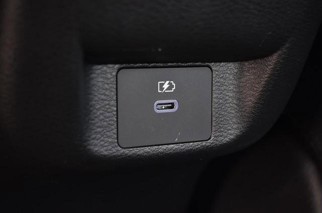 New 2025 Nissan Versa SV image 21