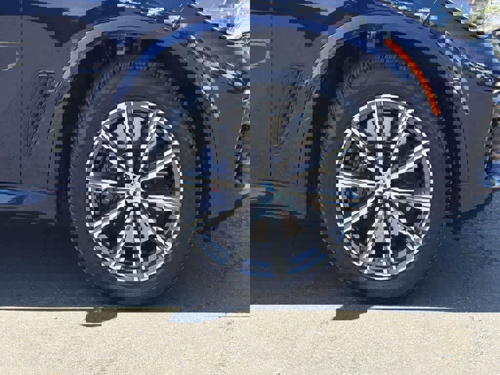 Used 2021 BMW X5 M50i w/ Executive Package image 44