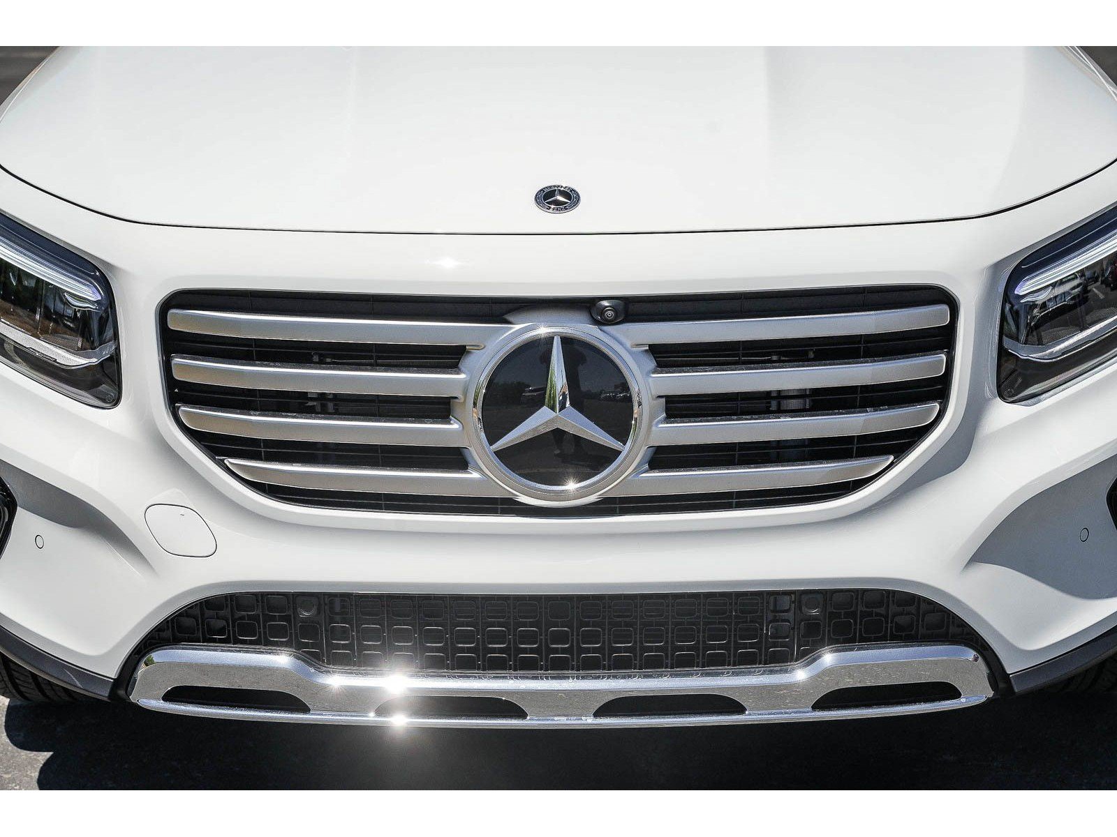 New 2026 Mercedes-Benz GLB 250 4MATIC image 7