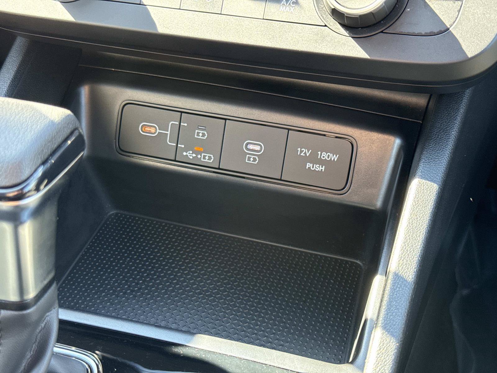 Certified 2025 Hyundai Santa Cruz SE AWD/4WD image 7