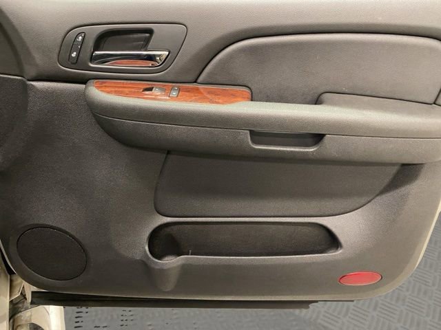 Used 2009 Chevrolet Silverado 2500 LTZ w/ Safety Package AWD/4WD image 23