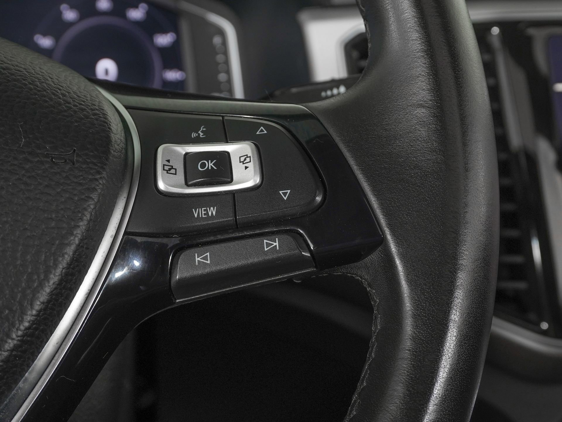 Used 2019 Volkswagen Atlas SEL FWD image 21