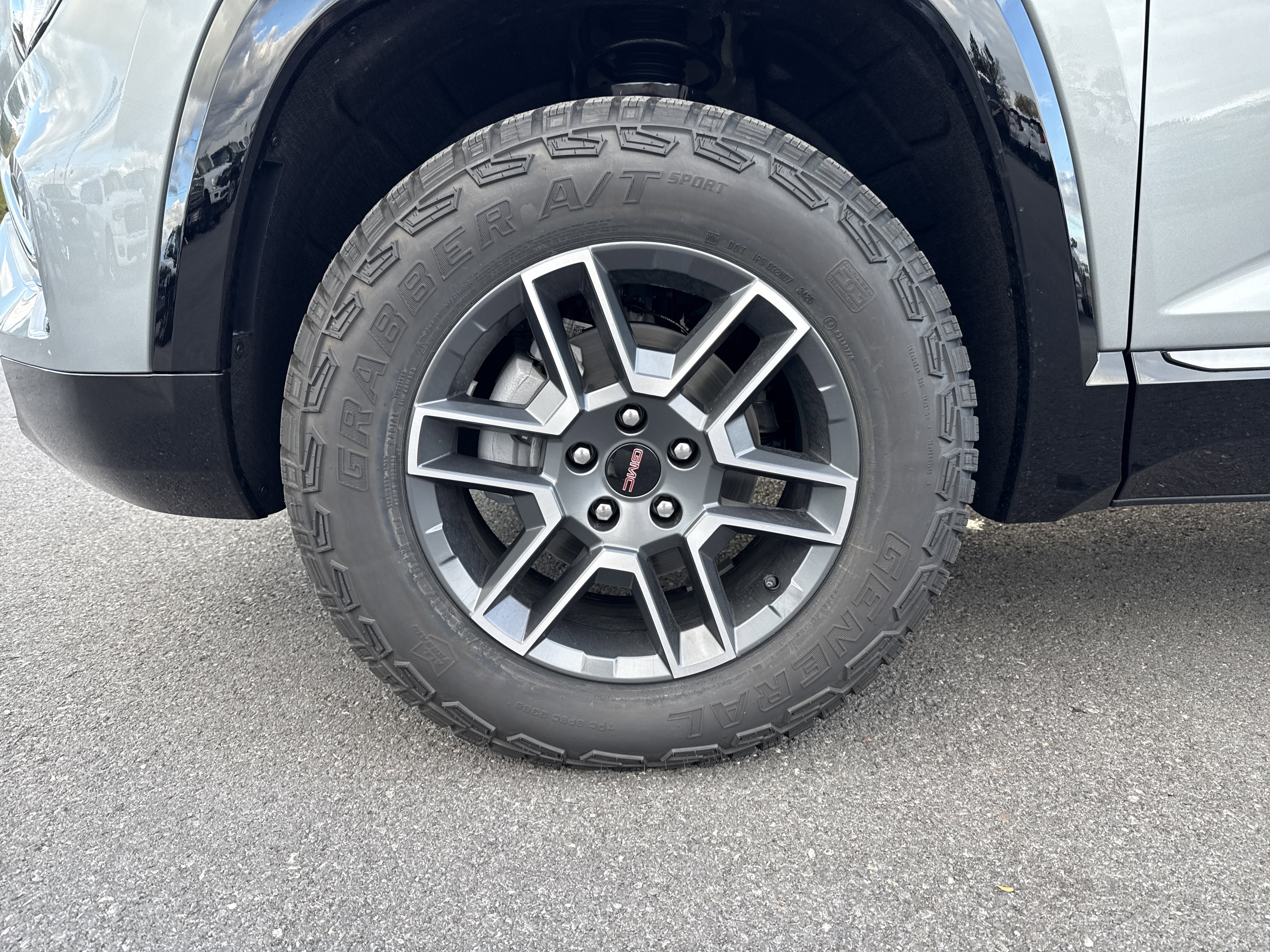 New 2026 GMC Terrain AT4 w/ Convenience Package III image 10