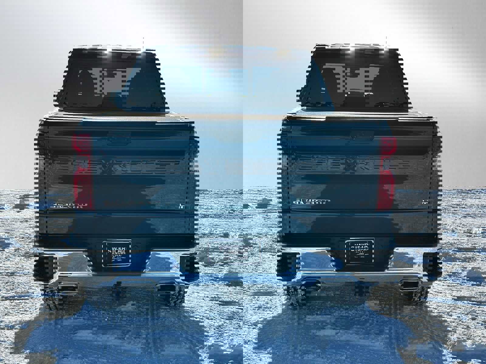 Used 2022 Chevrolet Silverado 1500 LT w/ Diesel Off-Road Package image 4