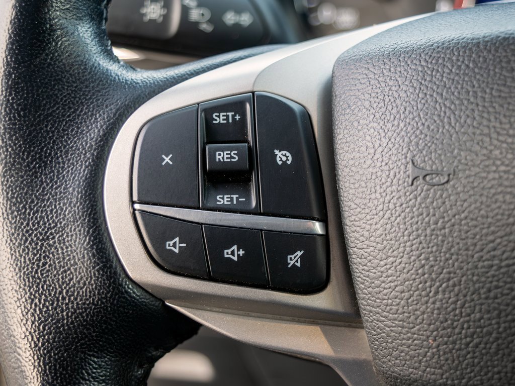 Used 2022 Ford Explorer XLT w/ Equipment Group 202A image 18