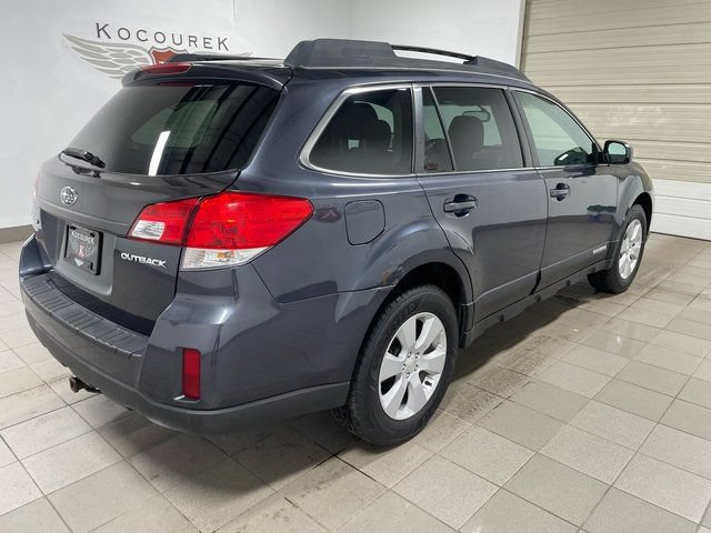 Used 2010 Subaru Outback 2.5i Limited AWD/4WD image 6