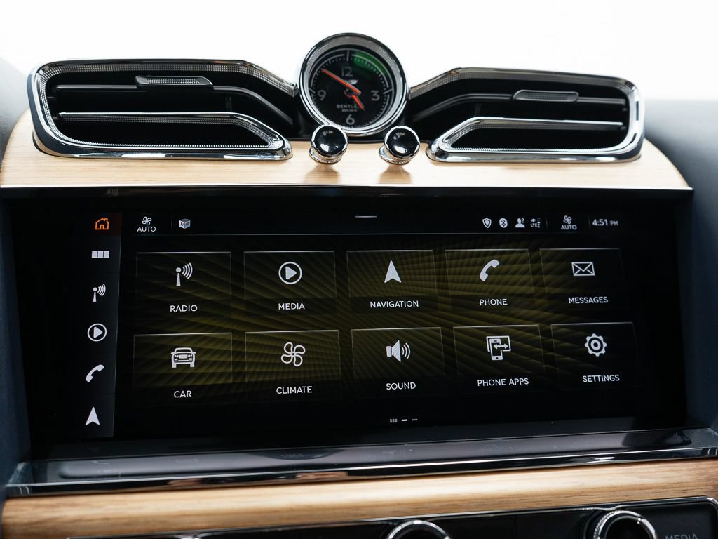 Certified 2023 Bentley Bentayga AWD/4WD image 39