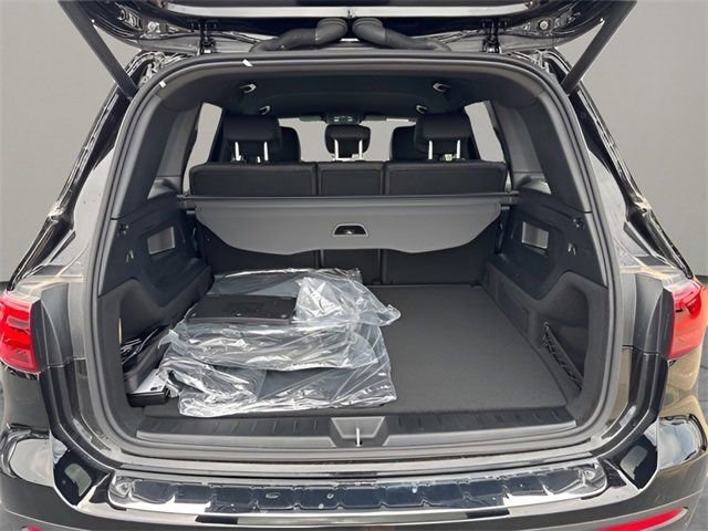 New 2025 Mercedes-Benz GLB 250 image 10
