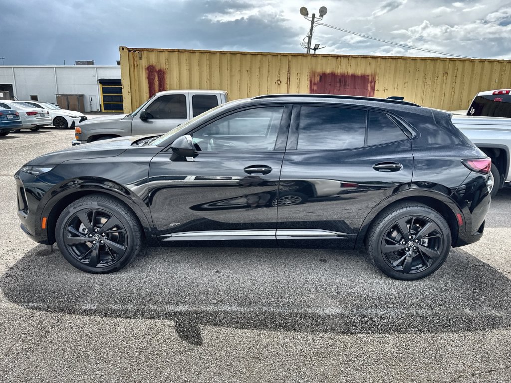 Used 2025 Buick Envision Sport Touring AWD/4WD image 4