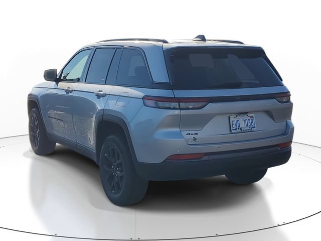 New 2026 Jeep Grand Cherokee Altitude AWD/4WD image 3