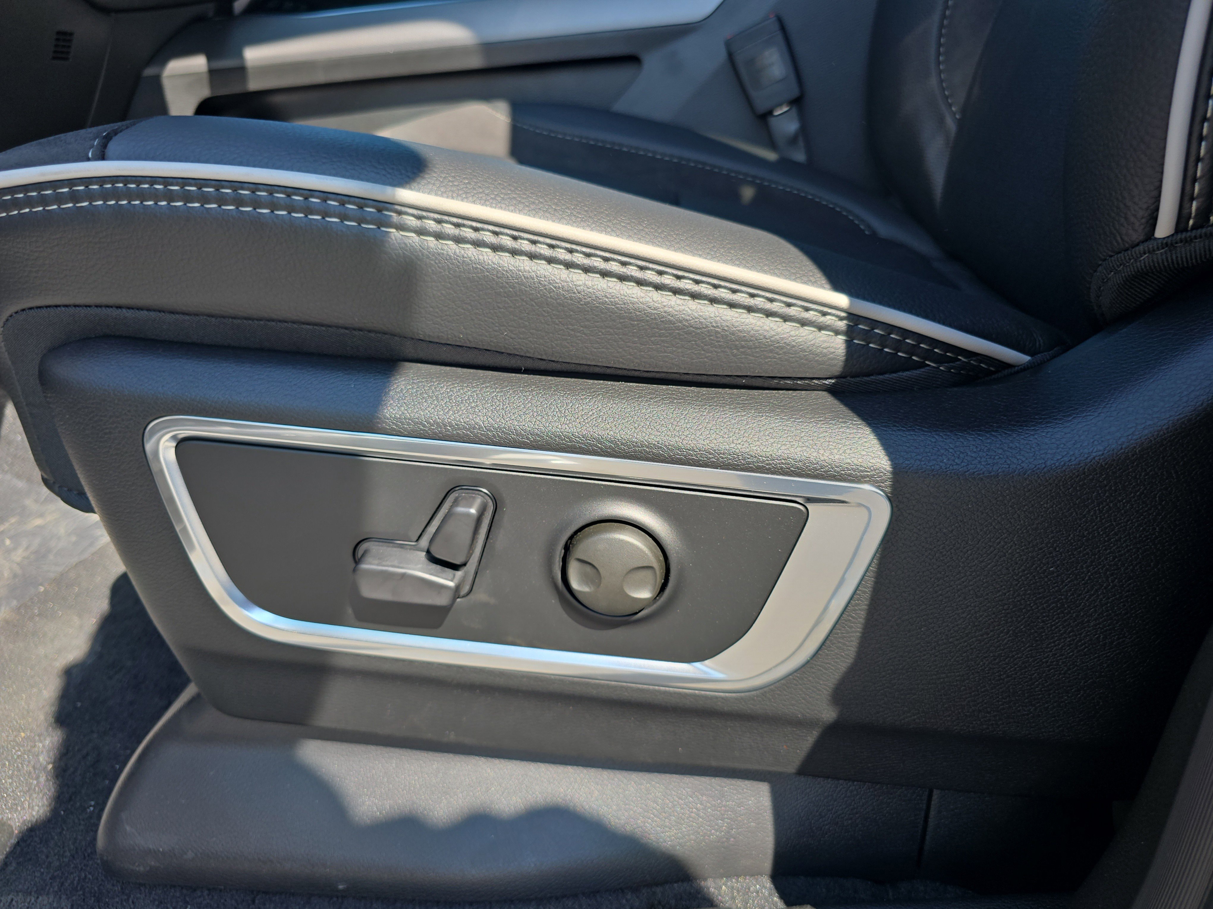 New 2026 RAM 1500 Laramie image 13