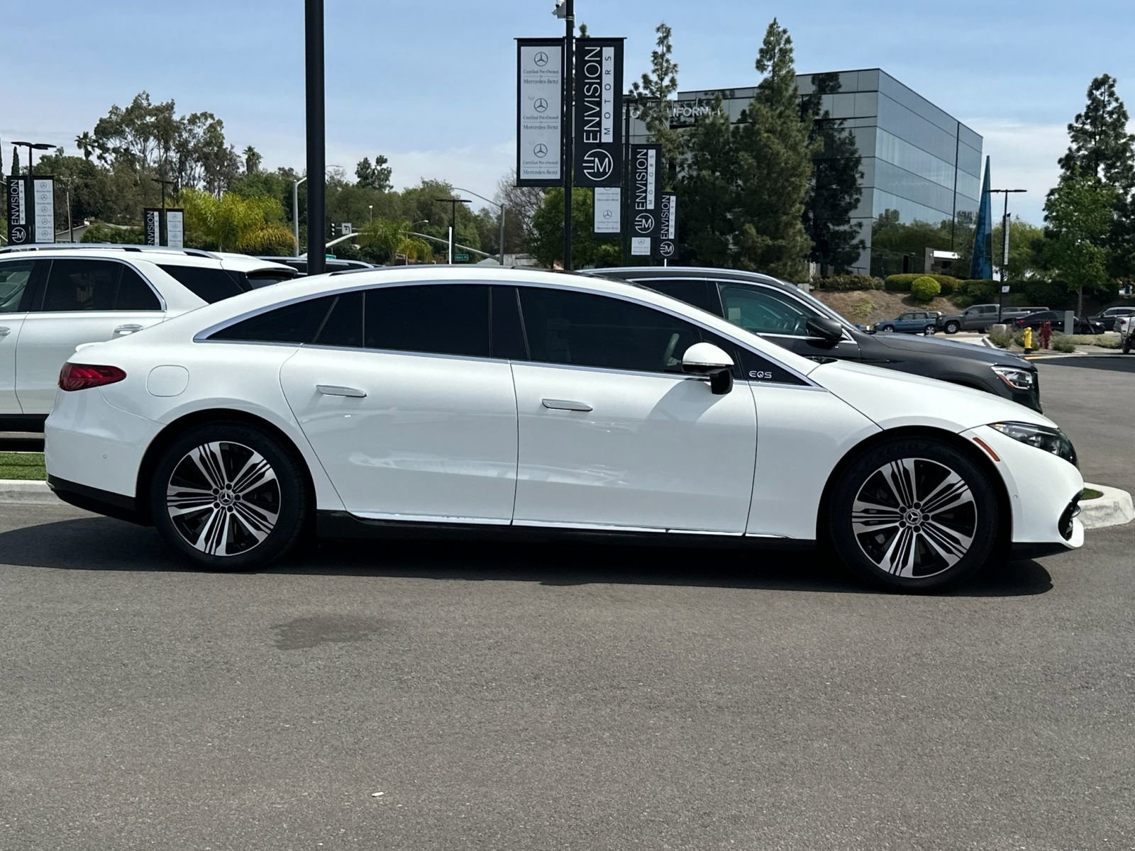 Used 2023 Mercedes-Benz EQS 450+ Sedan image 2