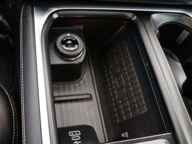 Used 2025 Ford Expedition Platinum image 26