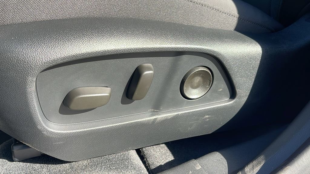 New 2026 GMC Terrain AT4 w/ Technology Package II image 11