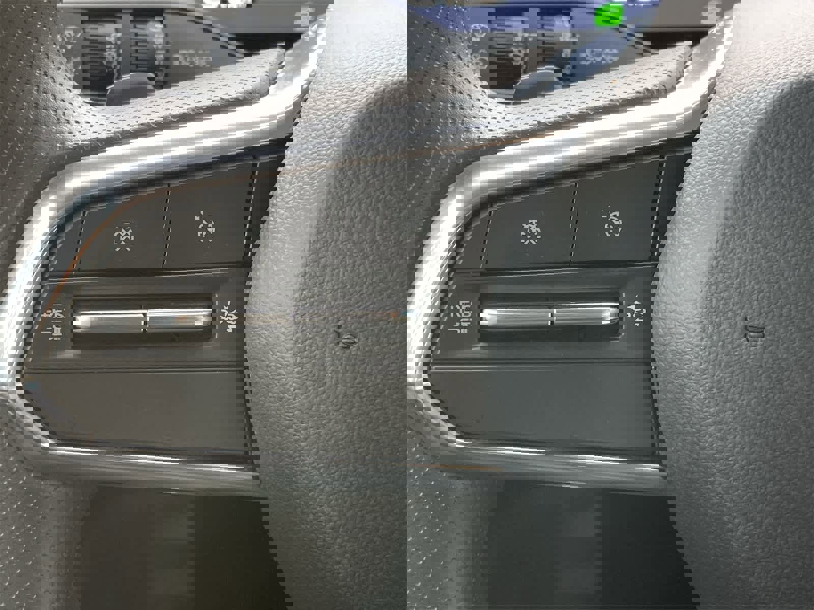 Certified 2024 Honda Prologue EX image 12