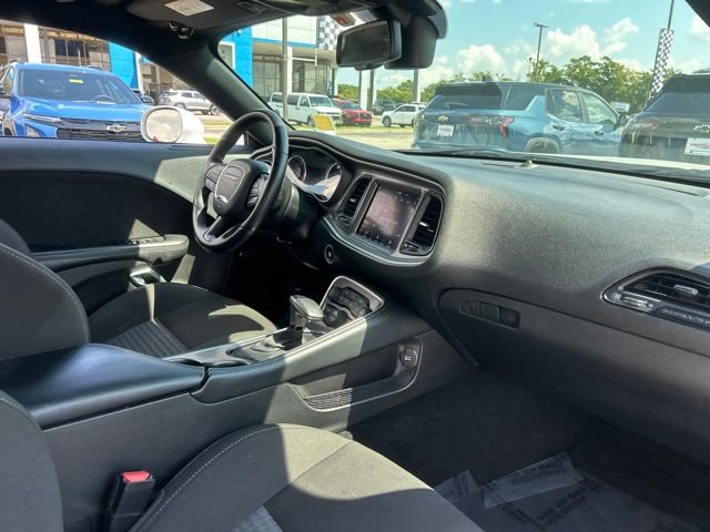 Used 2022 Dodge Challenger GT RWD image 31