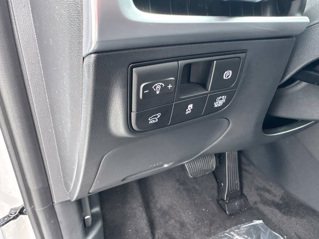 New 2026 Hyundai Tucson SEL w/ Tow & Go Package FWD image 11