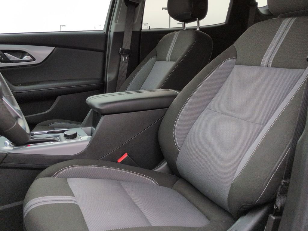 Used 2024 Chevrolet Blazer LT w/ Driver Confidence Package image 29