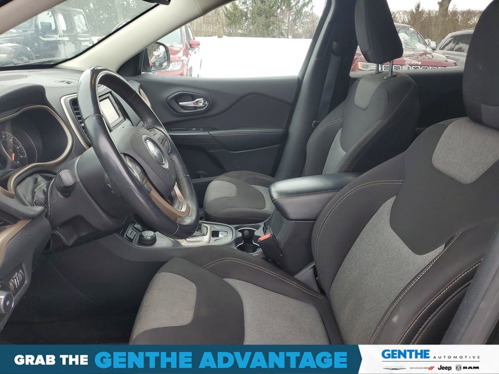 Used 2014 Jeep Cherokee Latitude image 8