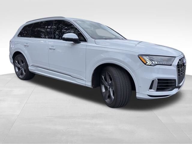 Used 2021 Audi Q7 3.0T Prestige image 12