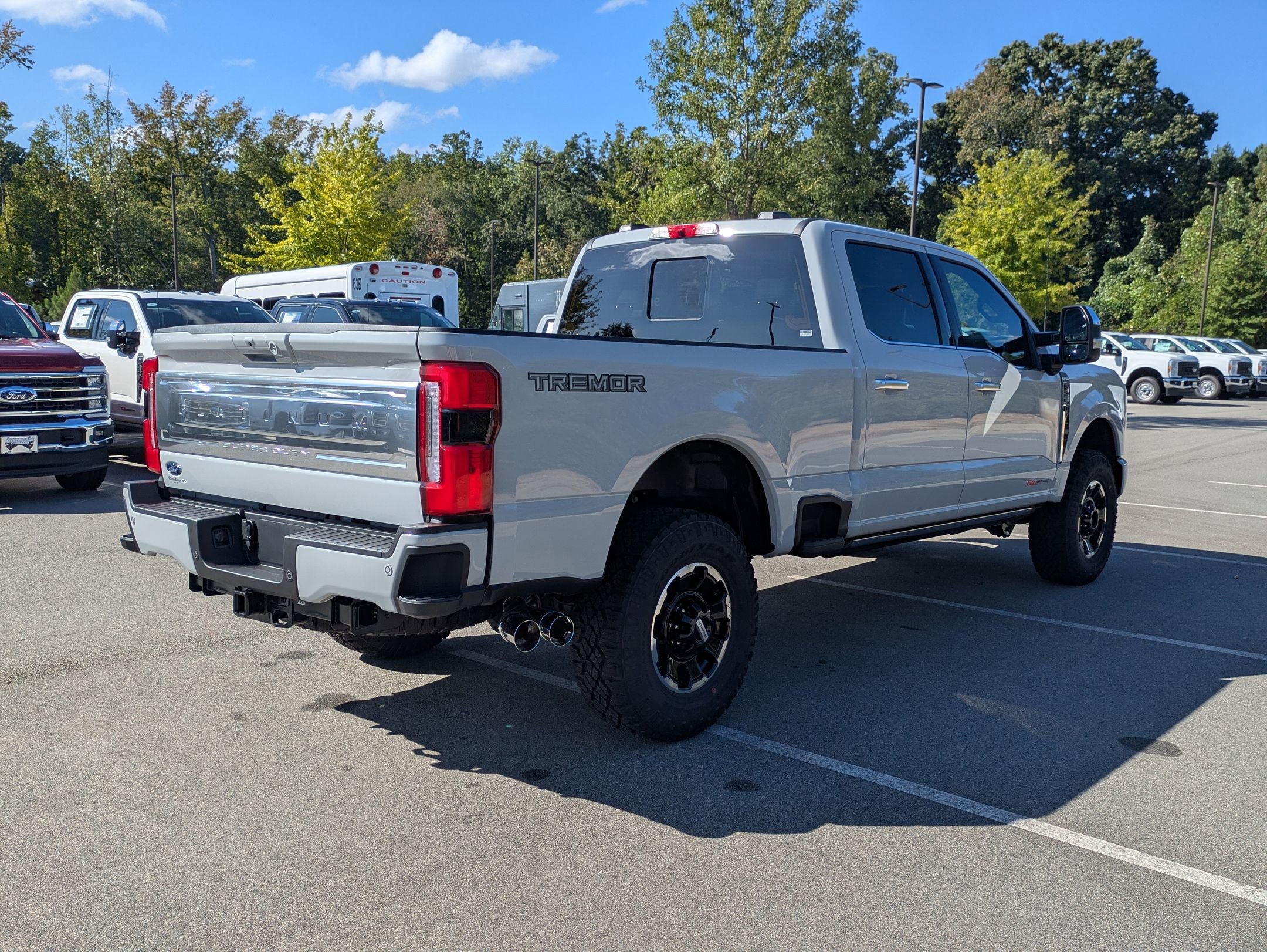 New 2026 Ford F250 Platinum w/ Platinum Plus Package image 4