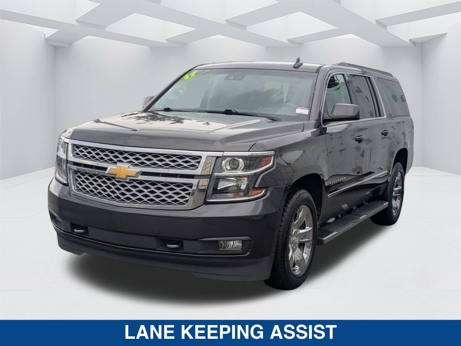 Used 2017 Chevrolet Suburban LT w/ LT Signature Package RWD image 8