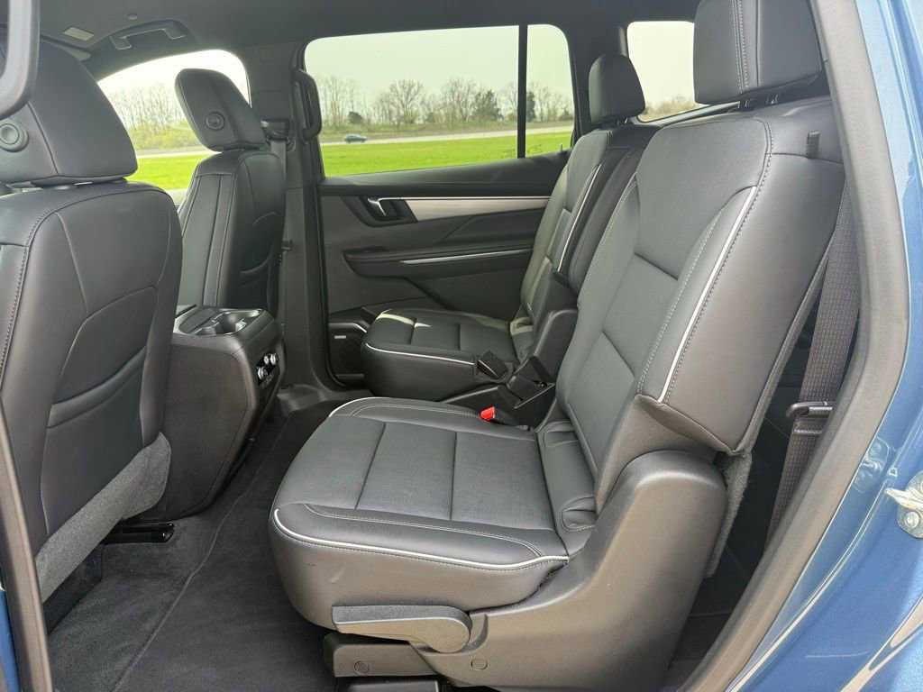 Used 2025 Buick Enclave Preferred w/ LPO, All-Weather Package image 13