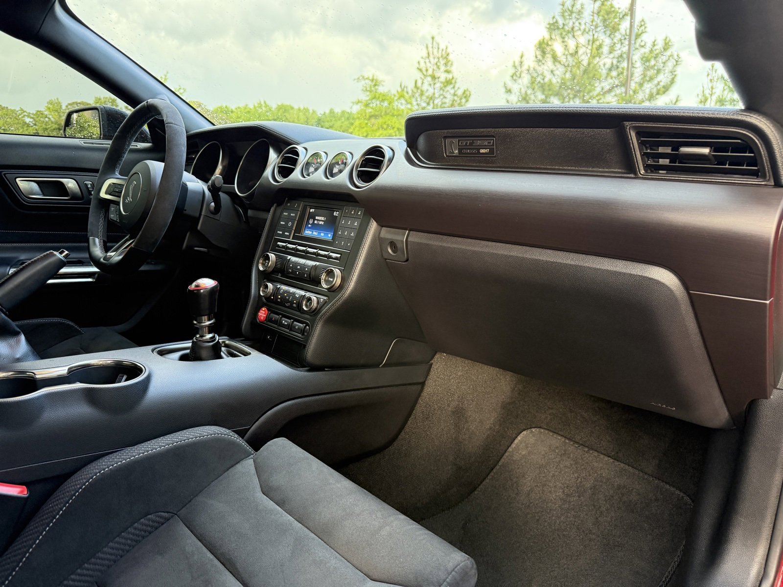 Used 2016 Ford Mustang Shelby GT350 w/ Track Package image 24