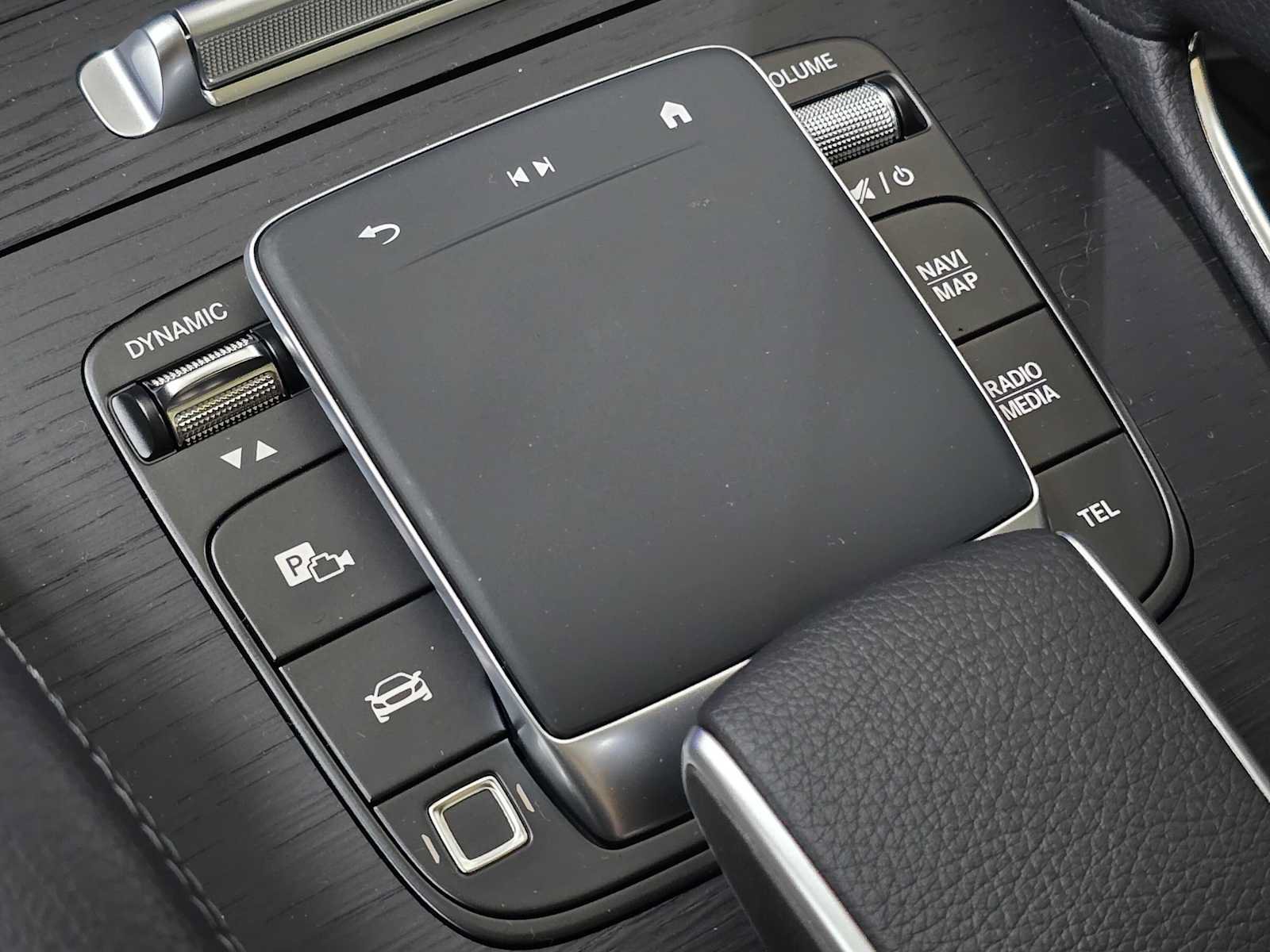 New 2026 Mercedes-Benz GLE 450e 4MATIC image 30