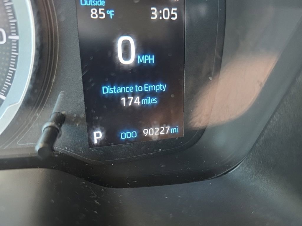 Used 2022 Toyota Corolla LE image 23