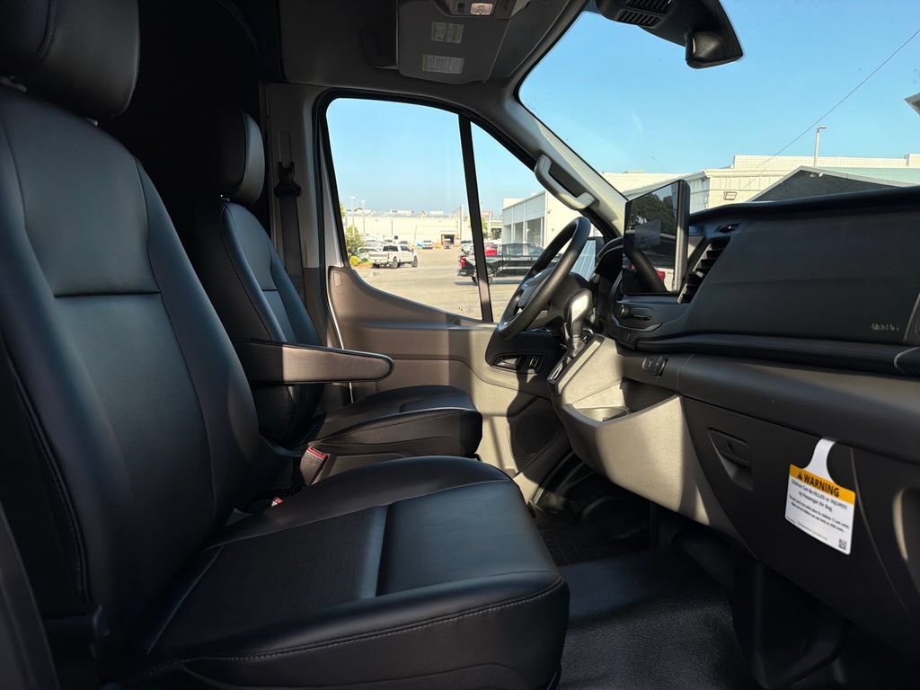 New 2026 Ford Transit 250 148 High Roof Extended w/ Load Area Protection Package RWD image 29