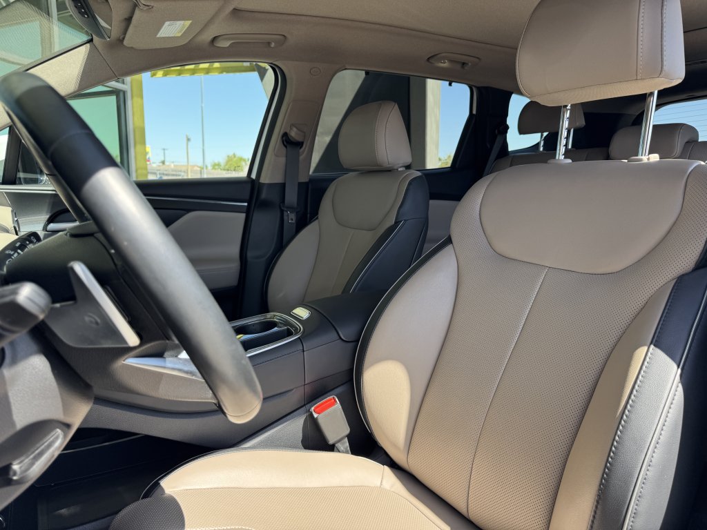 Used 2023 Hyundai Santa Fe Limited AWD/4WD image 35