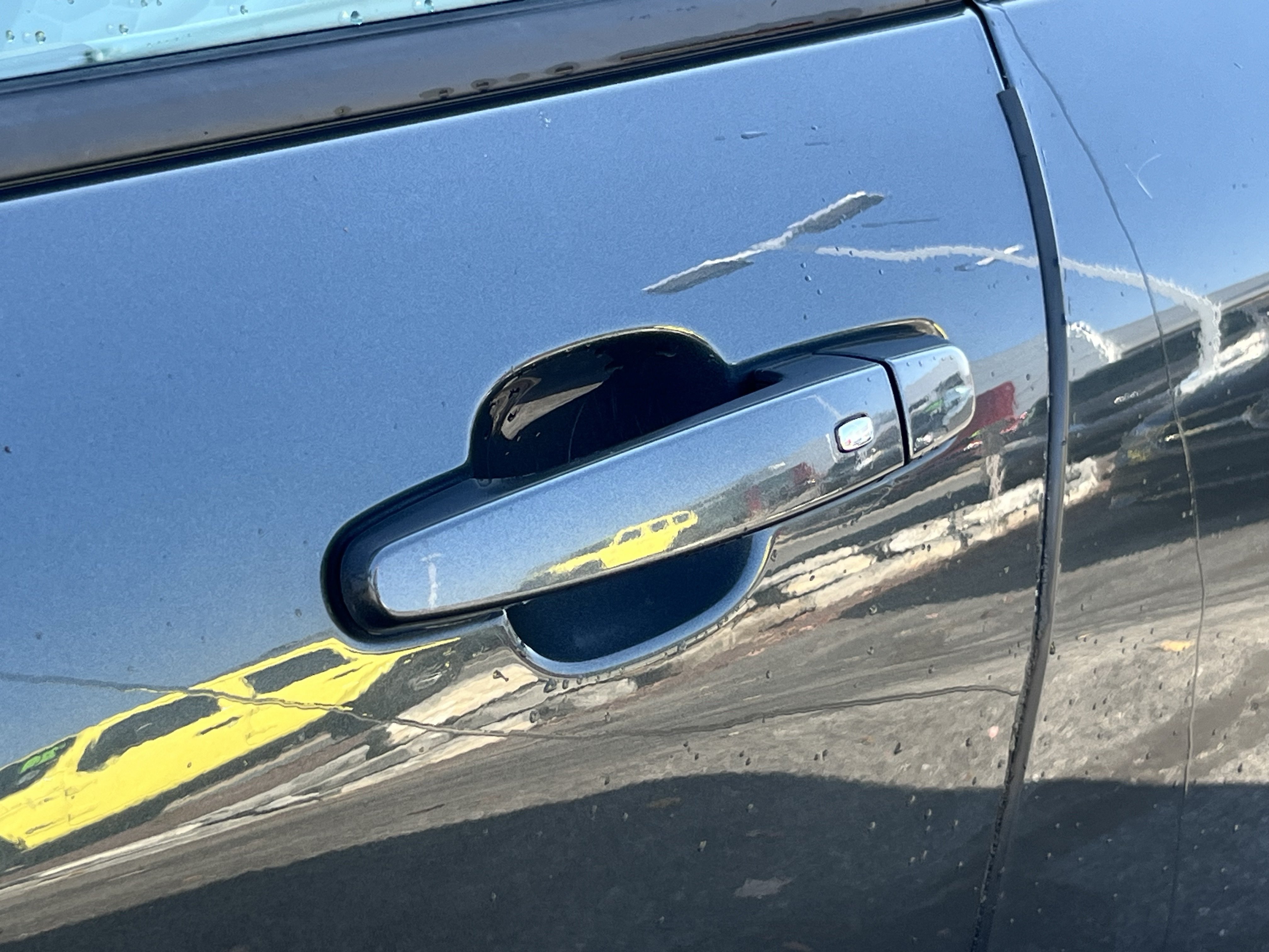 Used 2019 Chevrolet Equinox LS w/ LS Convenience Package AWD/4WD image 17