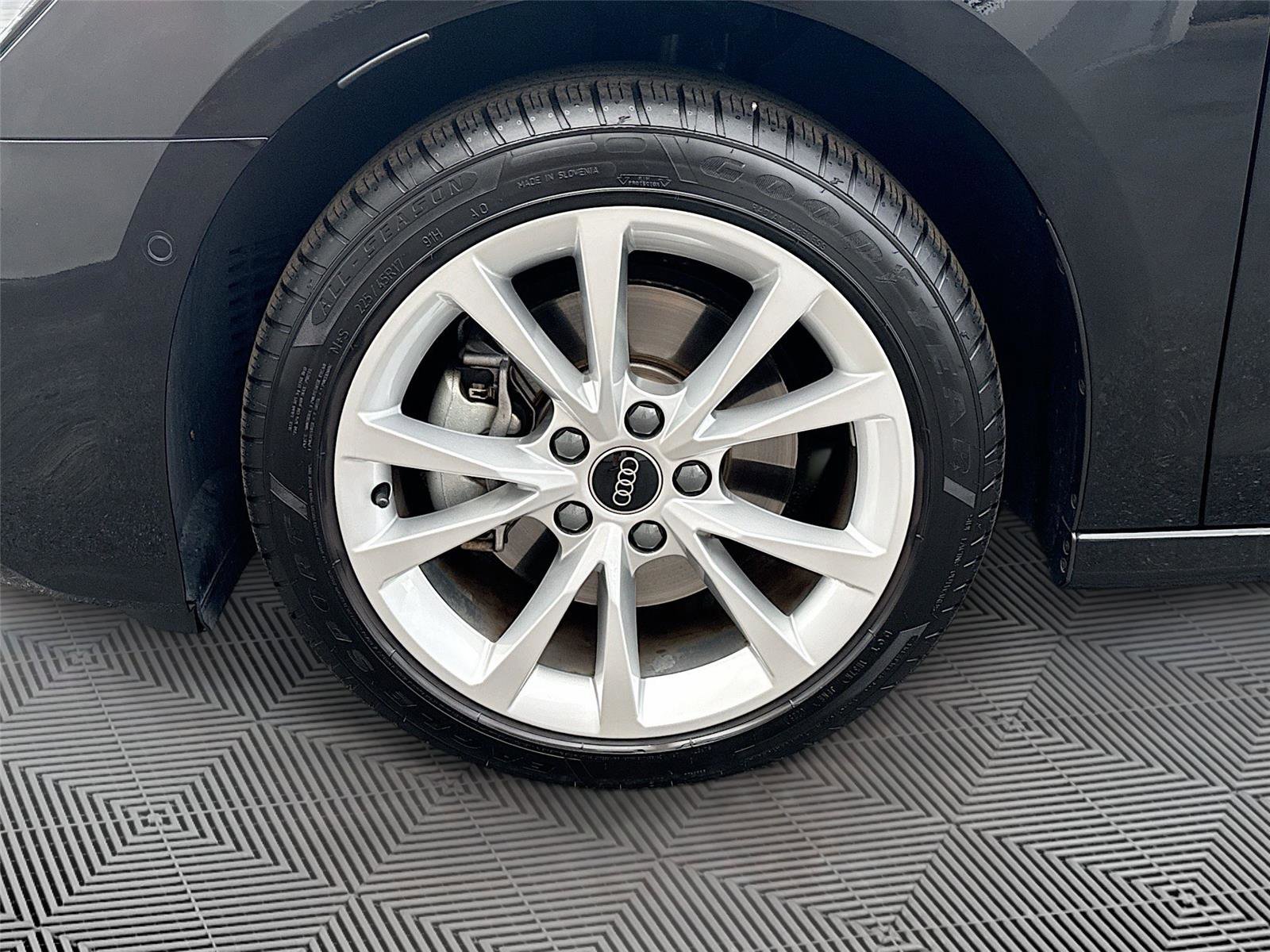 Certified 2025 Audi A3 2.0T Premium w/ Convenience Package image 32