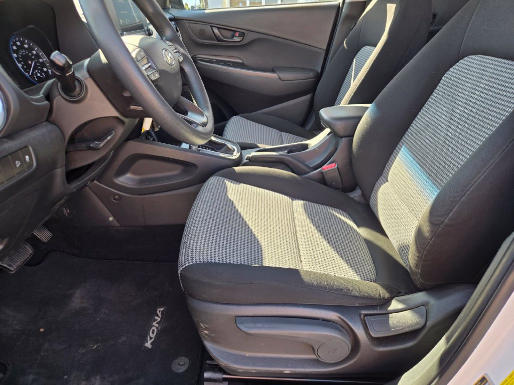 Used 2022 Hyundai Kona SE FWD image 30