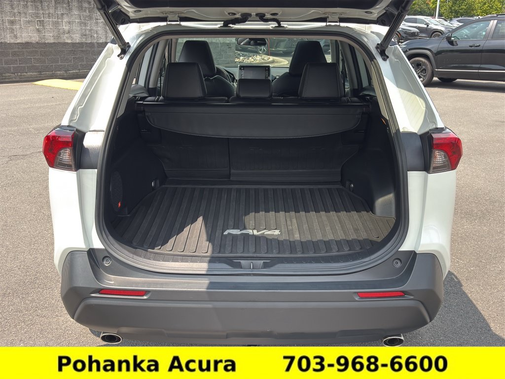 Used 2021 Toyota RAV4 XLE Premium AWD/4WD image 28