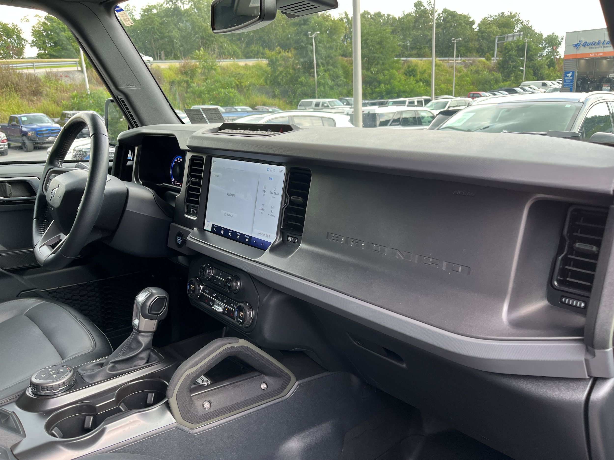 Used 2024 Ford Bronco Everglades AWD/4WD image 17