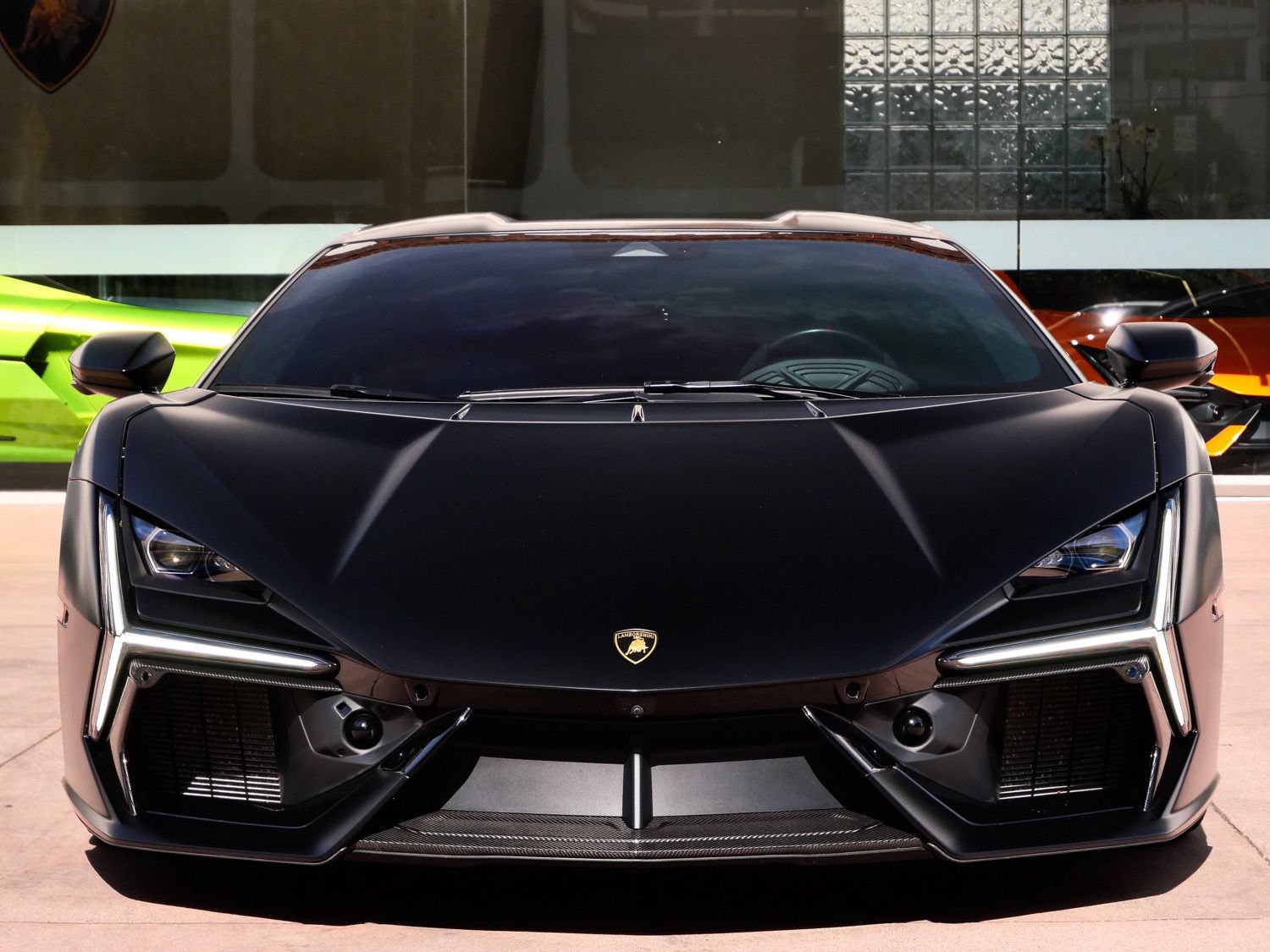 Used 2025 Lamborghini Revuelto AWD/4WD image 5