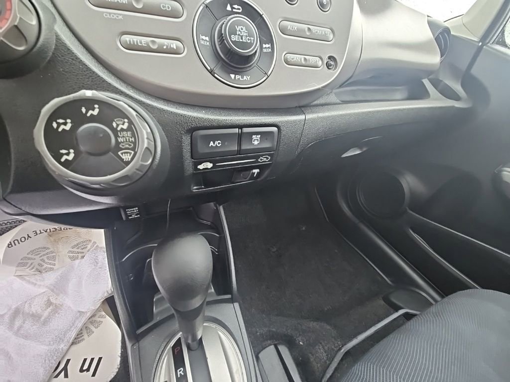 Used 2010 Honda Fit Sport image 17