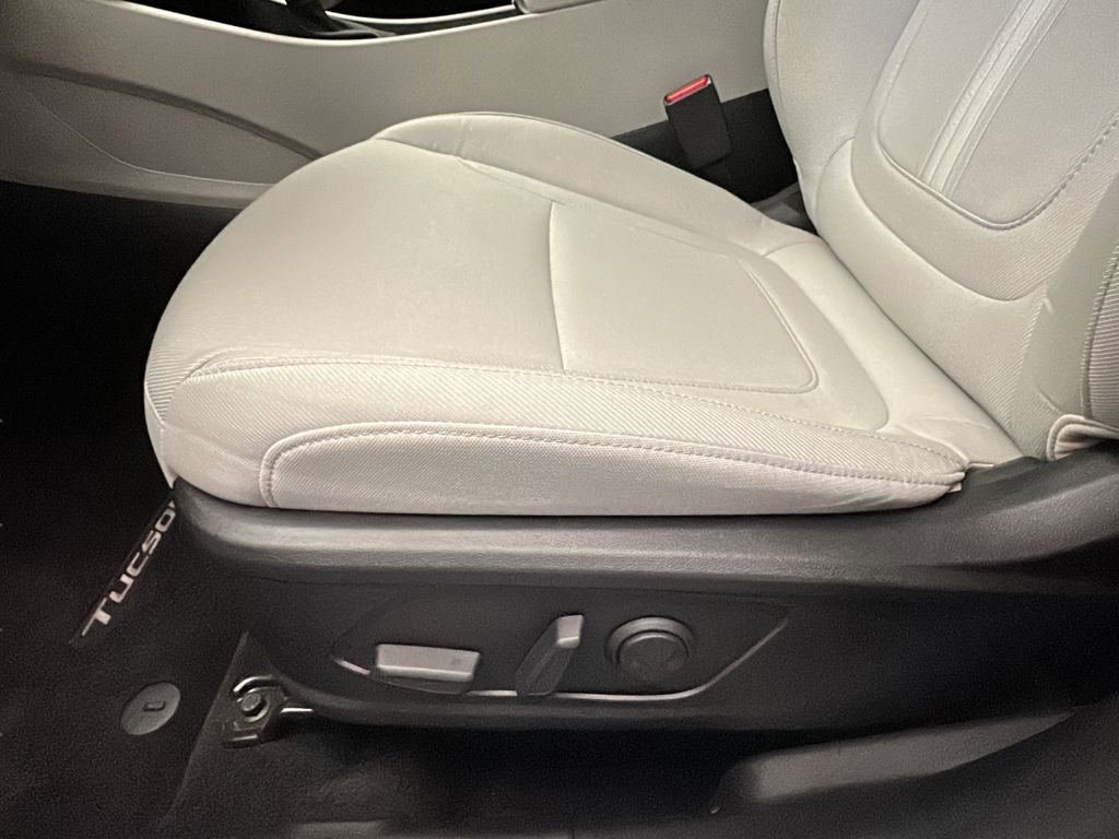 Certified 2025 Hyundai Tucson SEL image 10